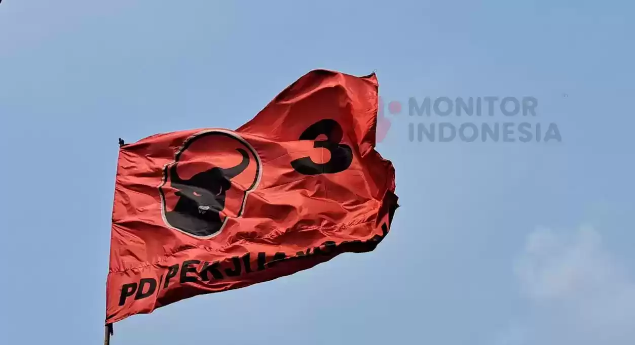 Bendera PDIP (Foto: Dok MI)