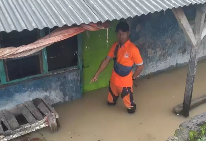 Banjir hantam ratusan rumah di Serang, Banten. [Foto: ANTARA]