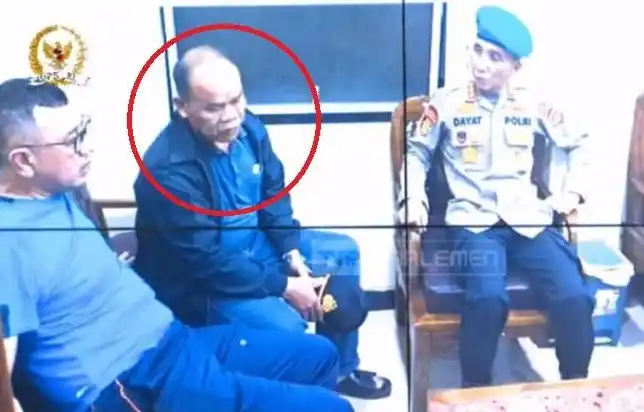 Kabag Ops Polres Solok Selatan AKP Dadang Iskandar diamankan di Polda Sumatera Barat.