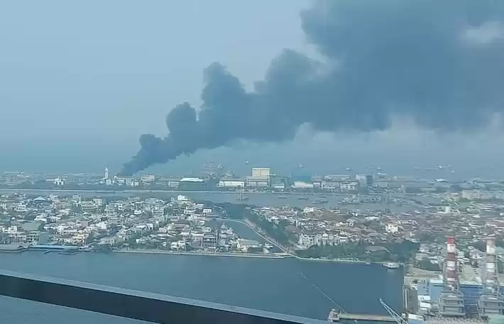 Kebakaran di Muara Baru Jakut