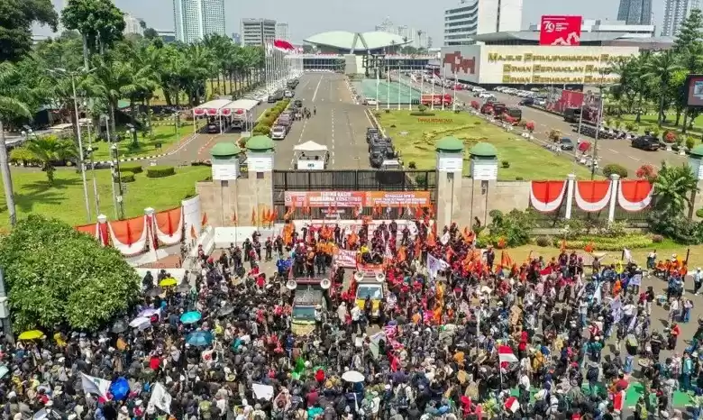 massa demo UGM
