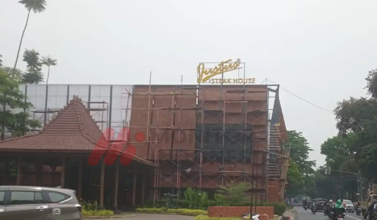 Pembangunan Restoran Justus Steak House