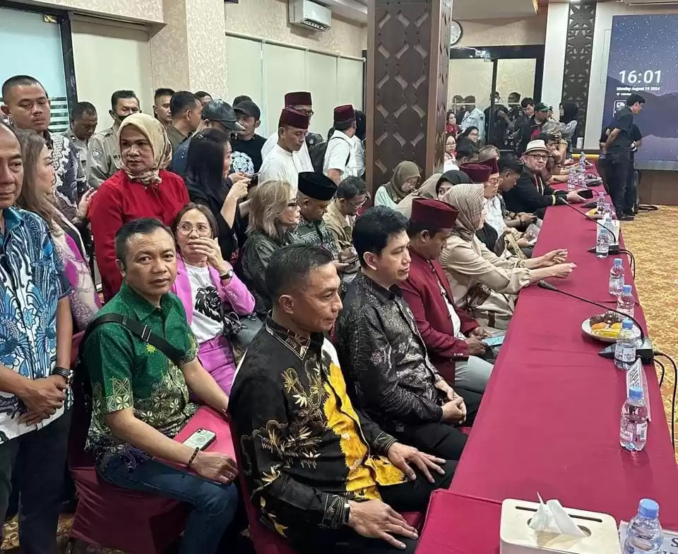 Rahmat Santoso selaku kuasa hukum bersama Dharma Pongrekun